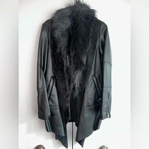 Akira Red Label Faux Leather Black with Faux Fur Collar Jacket Size M.